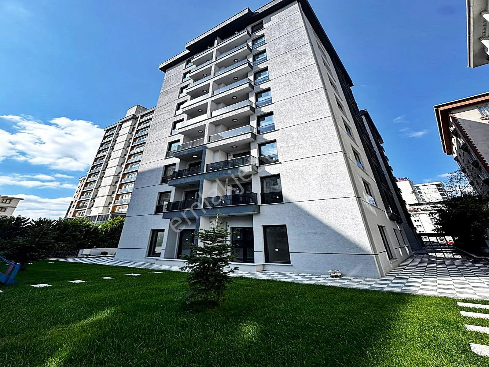 Yıldırım Yapı'Dan Akevler'De Sıfır Kapalı Otoparklı Eminevim & Katılımevime Uygu...