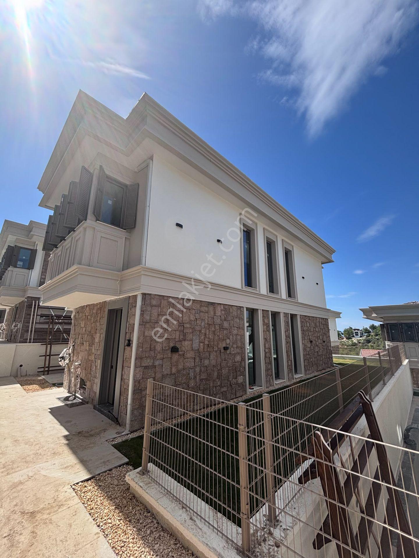 Kuşadası Soğucak'ta Satılık 4+1 Villa — fotoğraf 2