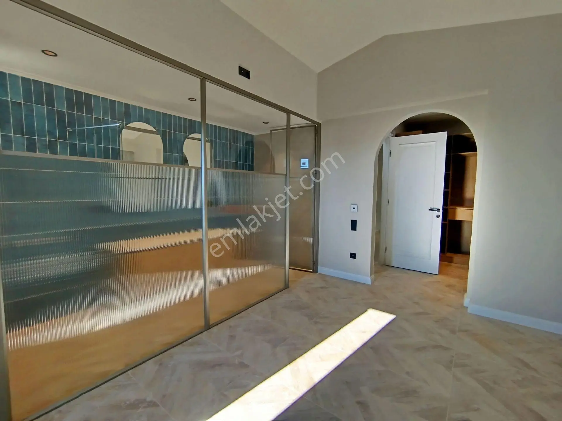 Kuşadası Soğucak'ta Satılık 4+1 Villa — fotoğraf 13