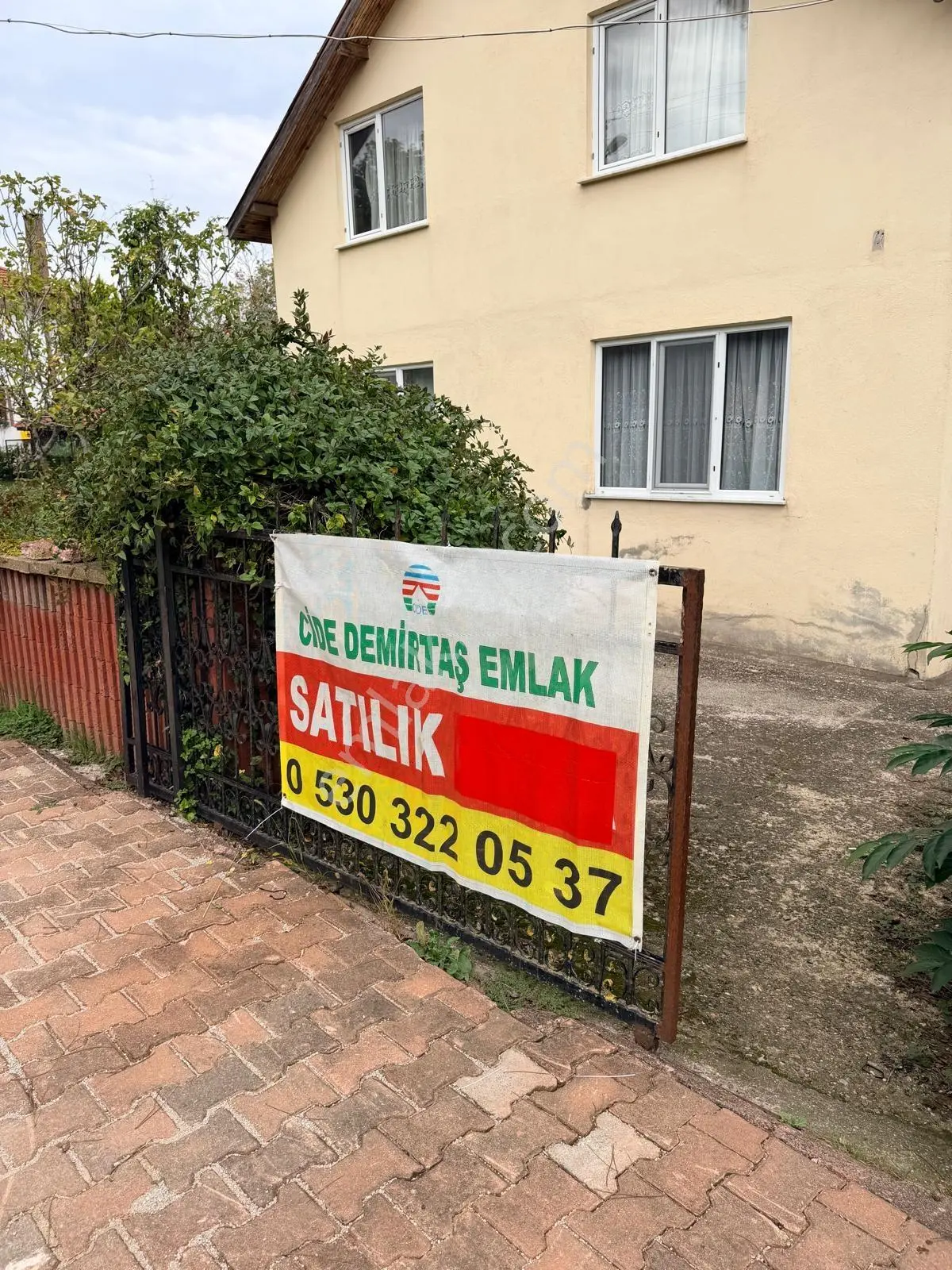 Cide Demirtaş Emlaktan Satılık 2 Katlı 3+1 Müstakil Ev