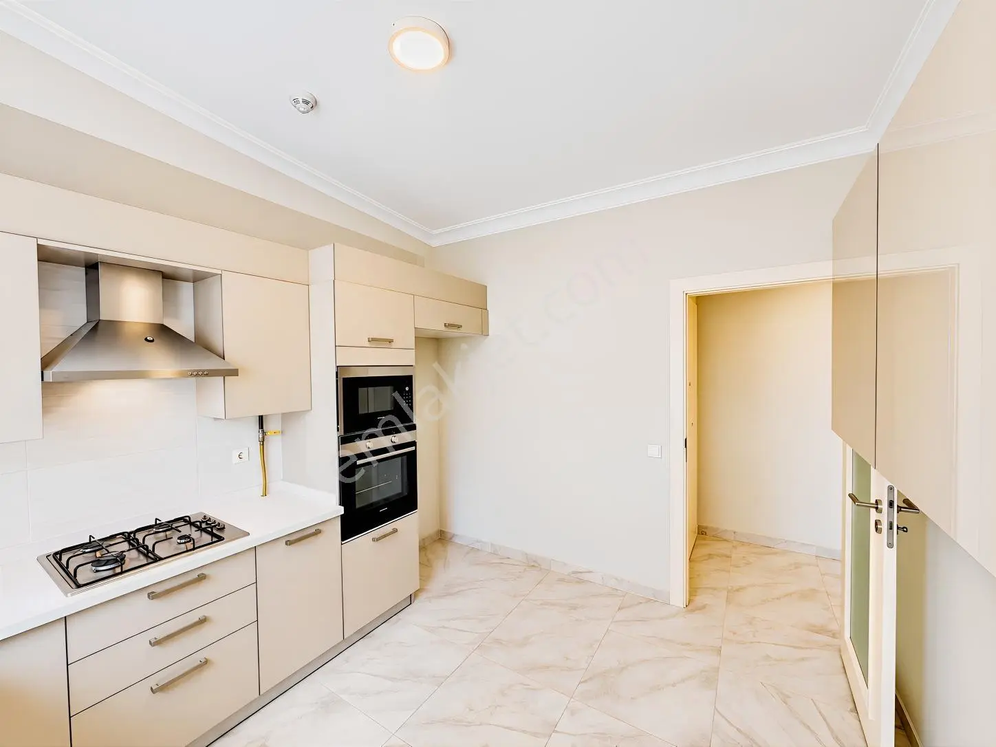 Caddebostan'da 3+1 Net 100m2 Ebv Banyolu Boş İskanlı Daire — fotoğraf 11