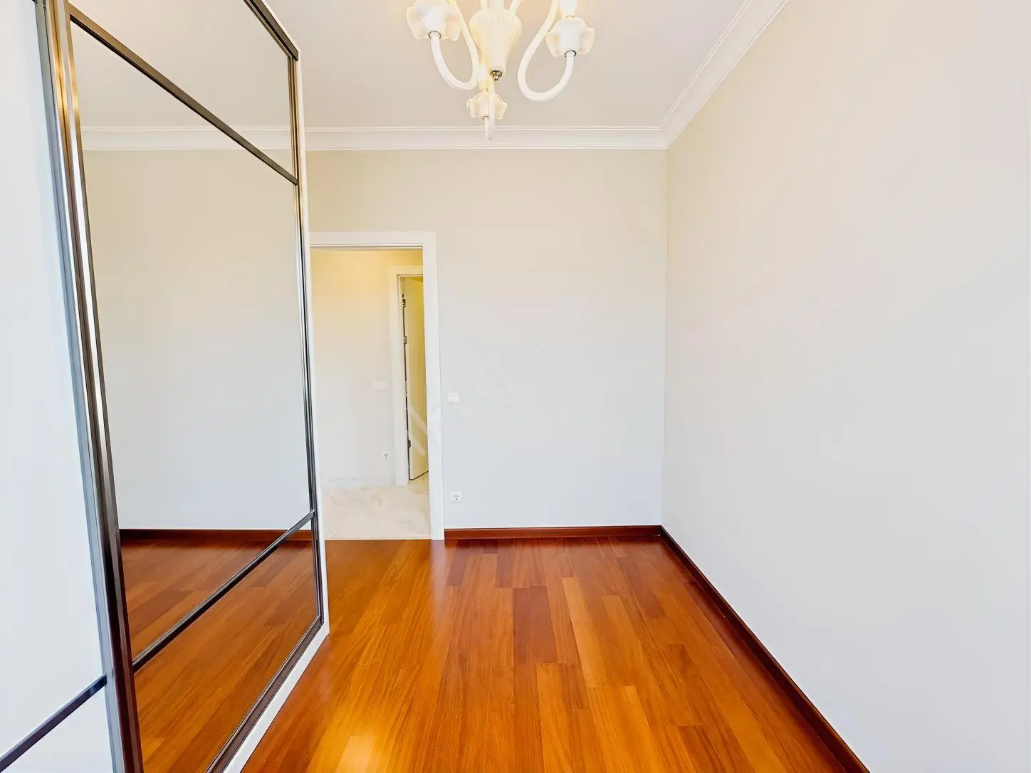 Caddebostan'da 3+1 Net 100m2 Ebv Banyolu Boş İskanlı Daire — fotoğraf 19