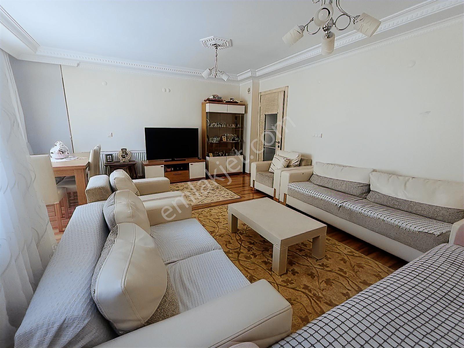 Coldwell Banker Poyraz'Dan Şirinyer'De 3+1 Ferah Daire