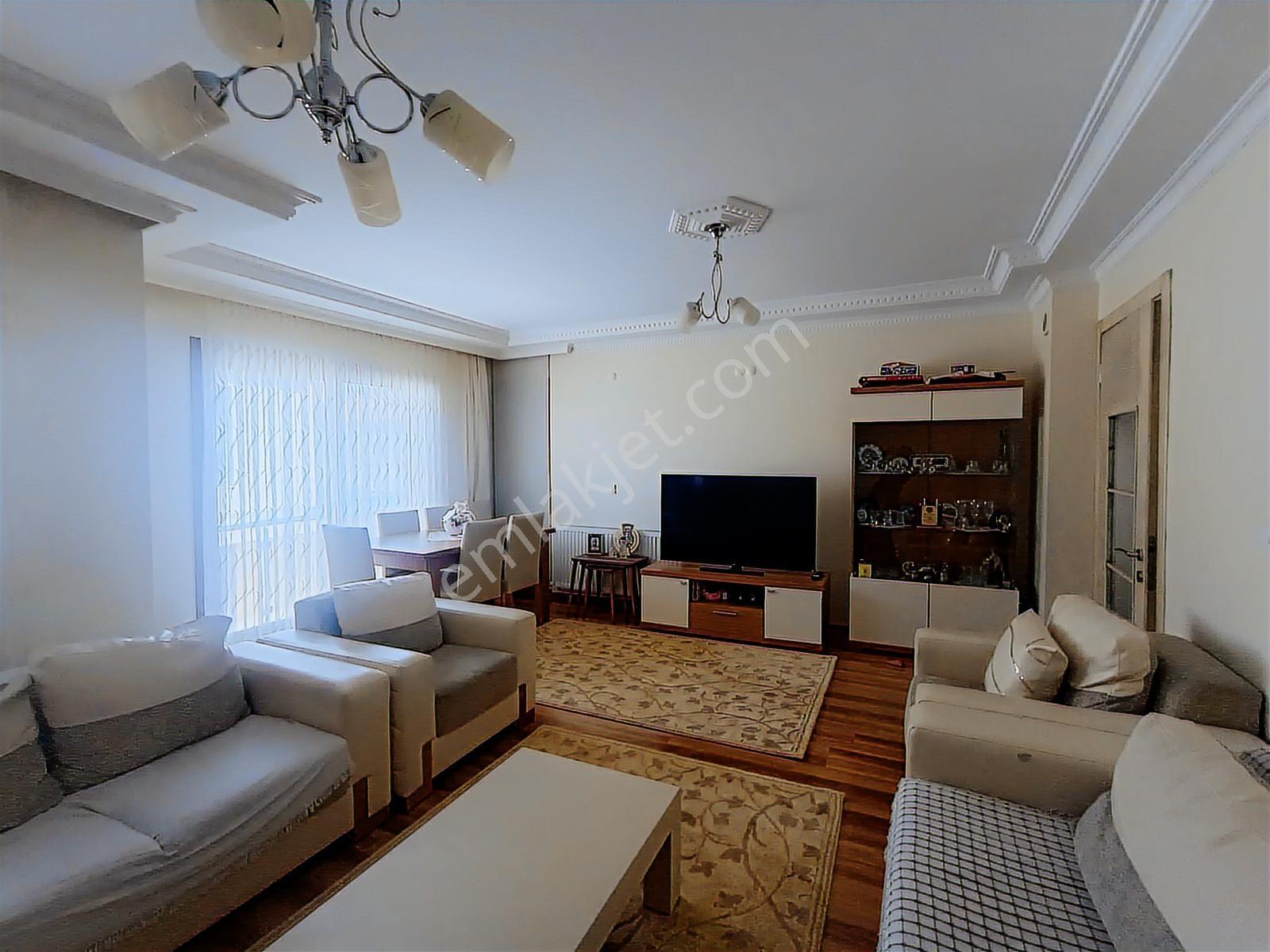 Coldwell Banker Poyraz'dan Şirinyer'de 3+1 Ferah Daire — fotoğraf 5
