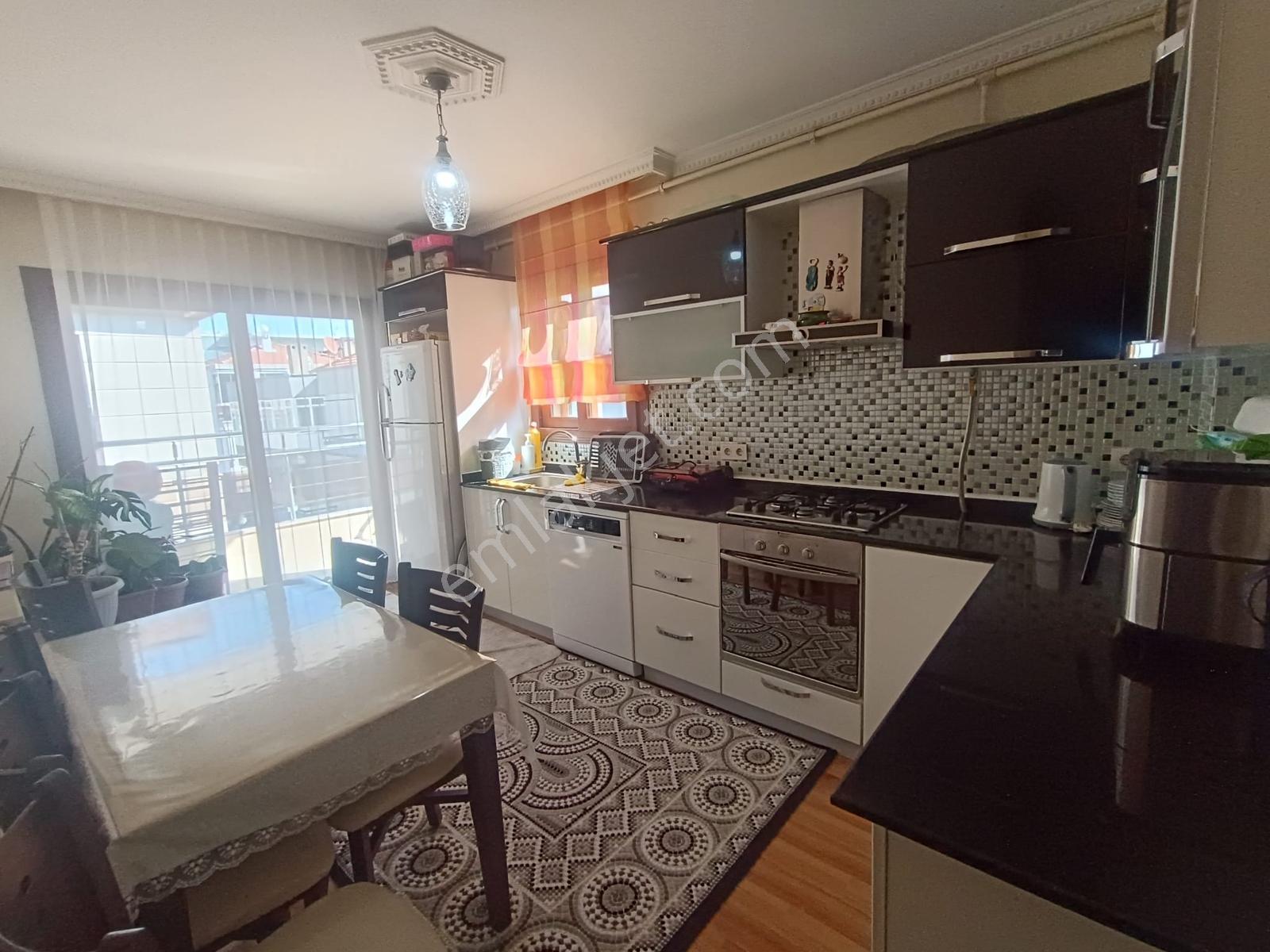 Coldwell Banker Poyraz'dan Şirinyer'de 3+1 Ferah Daire — fotoğraf 31