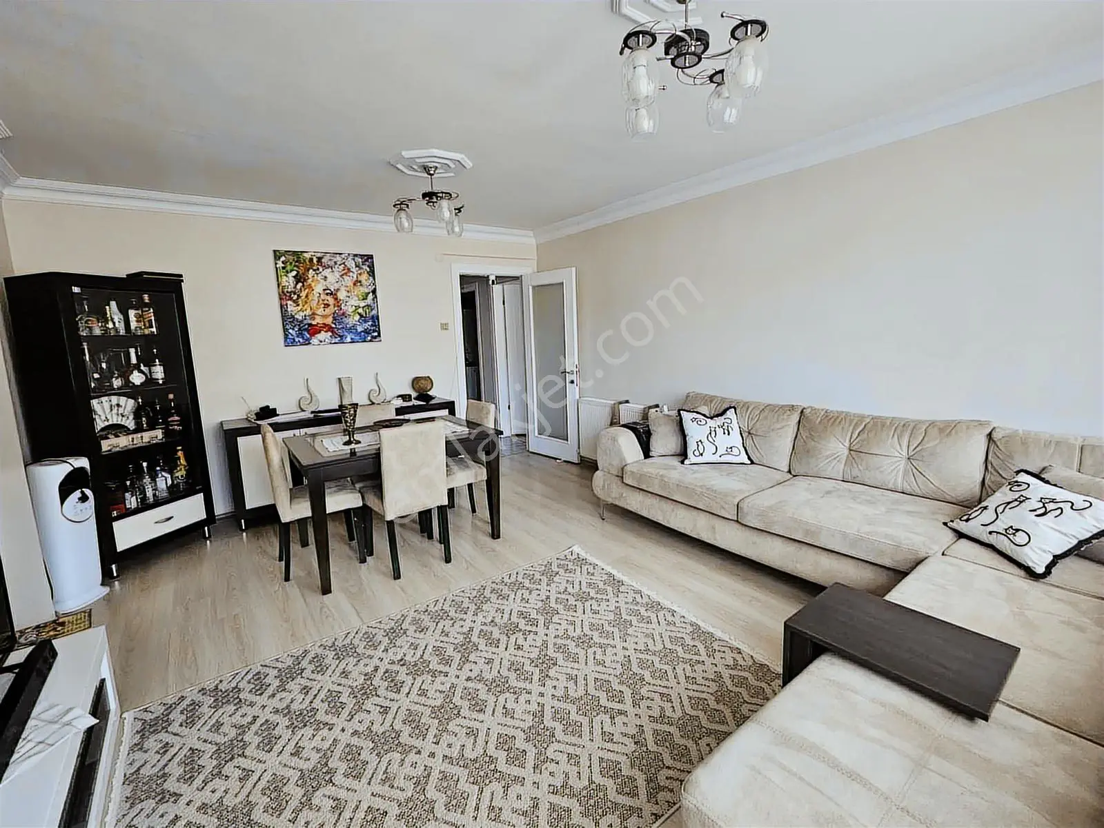 Fatih Akşemsettin Mahallesinde Full Tadilatlı 3+1satılık Daire — fotoğraf 9
