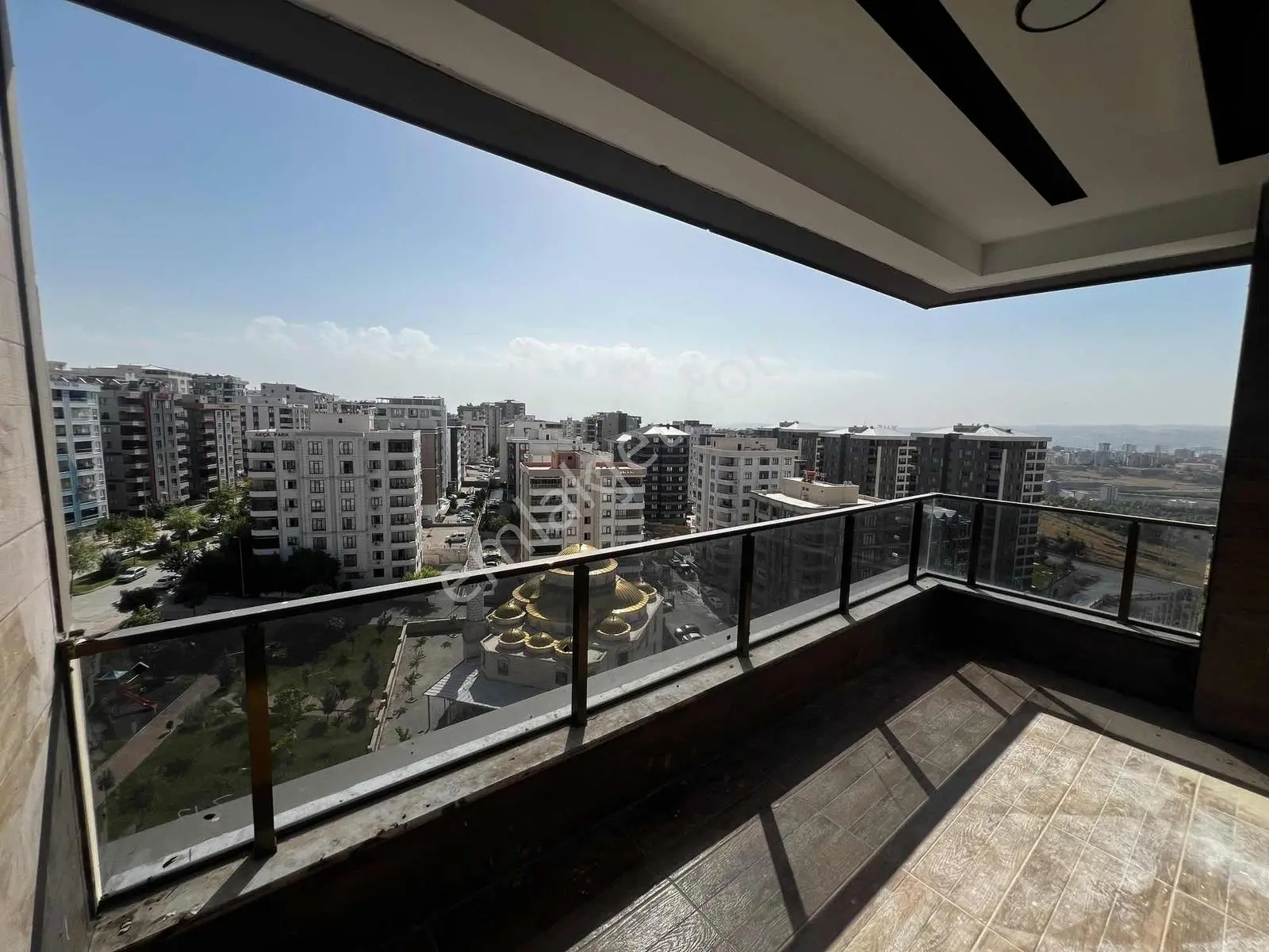 Oyundünyası Yanı Şehir Manzaralı Köşebaşı Satılık 4+0 Daire — fotoğraf 5