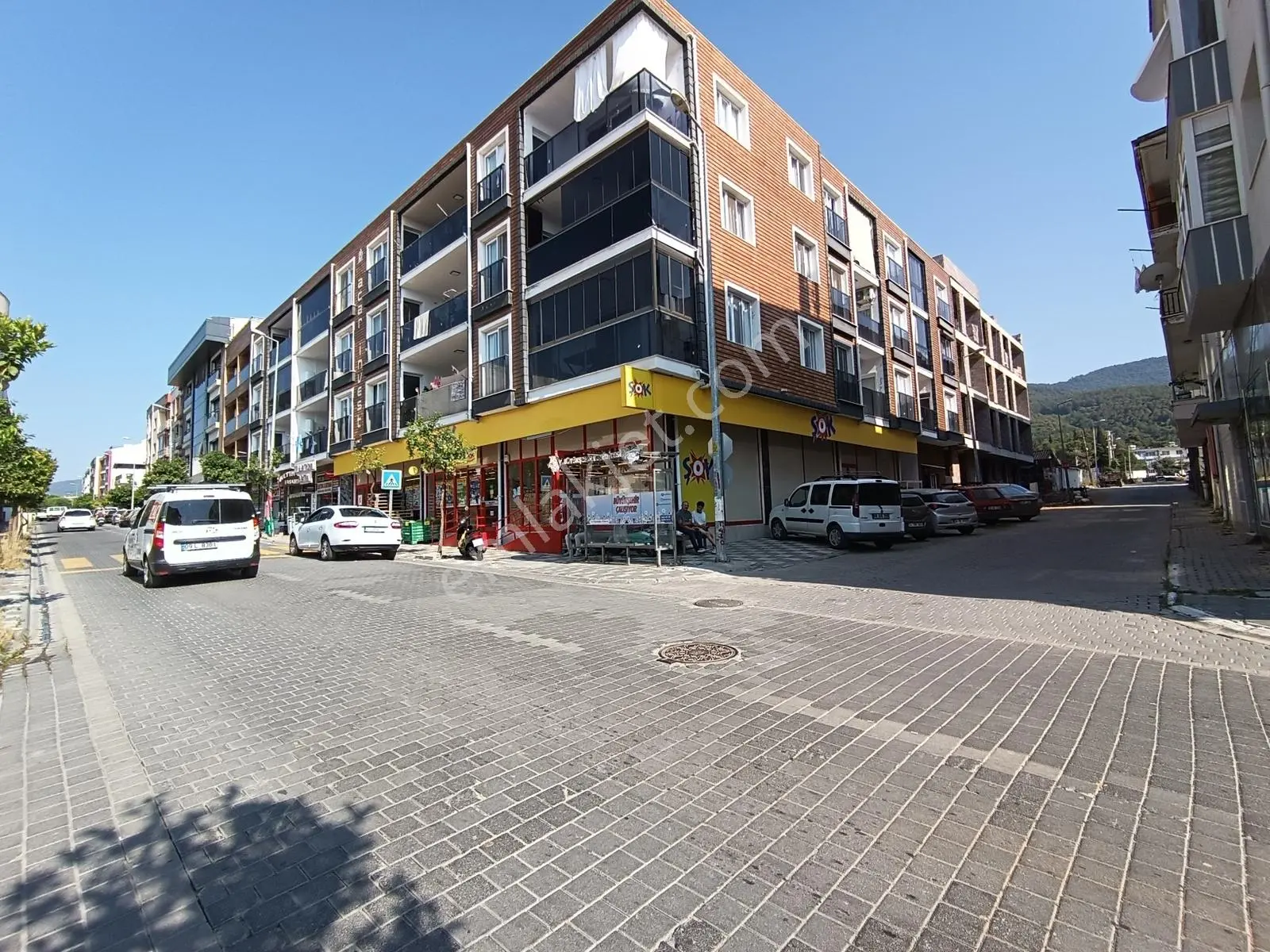 Kuşadası Davutlar Merkezde 120 M2 Ayrı Mutfak Satılık 3+1 Daire — fotoğraf 4