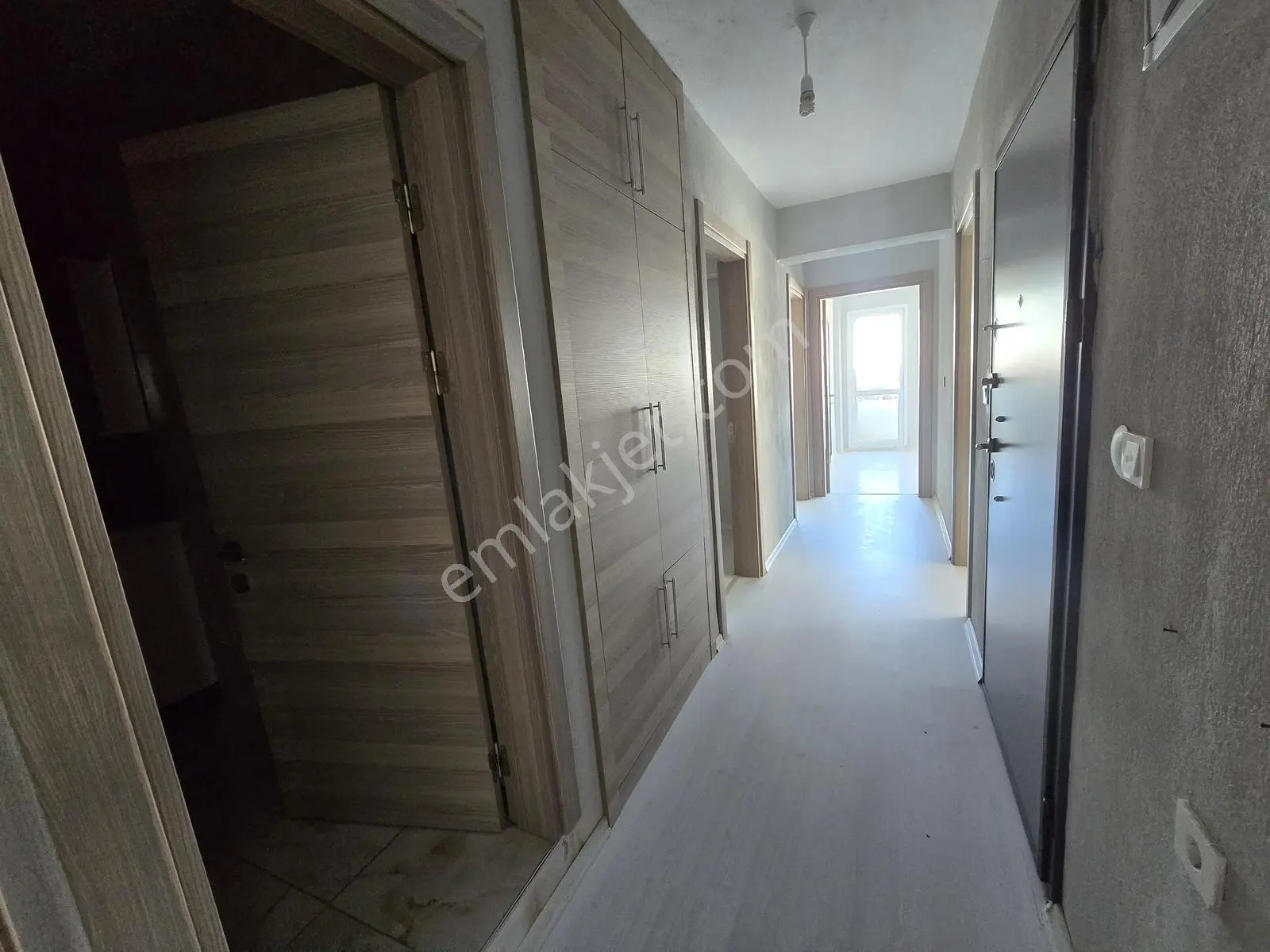 Kuşadası Davutlar Merkezde 120 M2 Ayrı Mutfak Satılık 3+1 Daire — fotoğraf 8