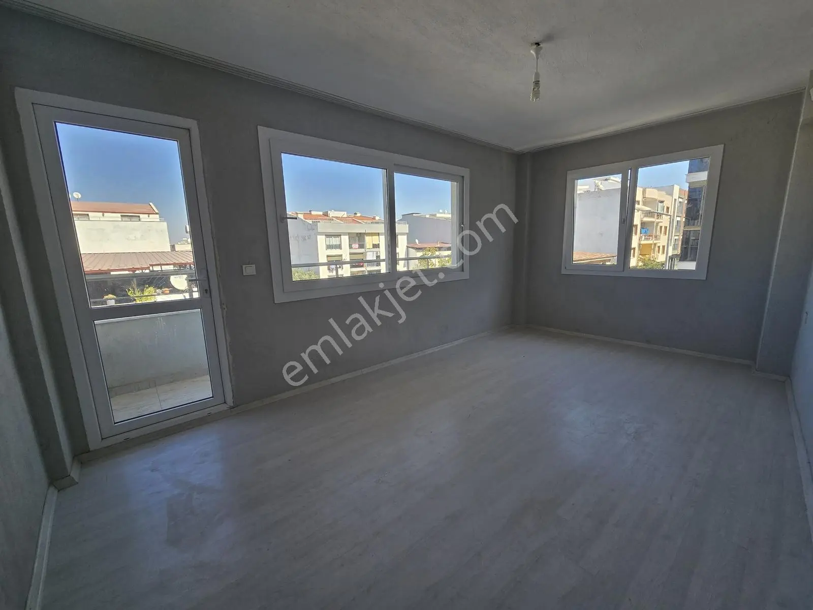 Kuşadası Davutlar Merkezde 120 M2 Ayrı Mutfak Satılık 3+1 Daire — fotoğraf 12