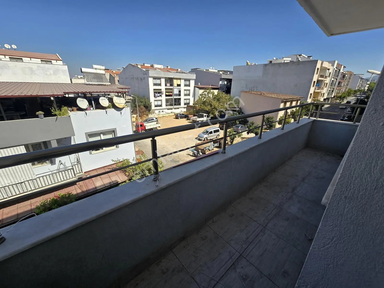 Kuşadası Davutlar Merkezde 120 M2 Ayrı Mutfak Satılık 3+1 Daire — fotoğraf 15