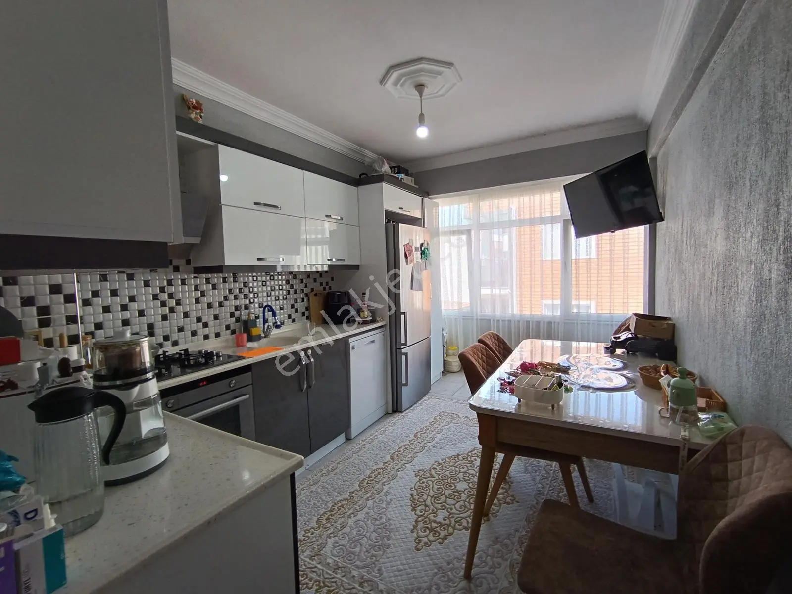 Kuşadası Davutlar Merkezde 120 M2 Ayrı Mutfak Satılık 3+1 Daire — fotoğraf 24