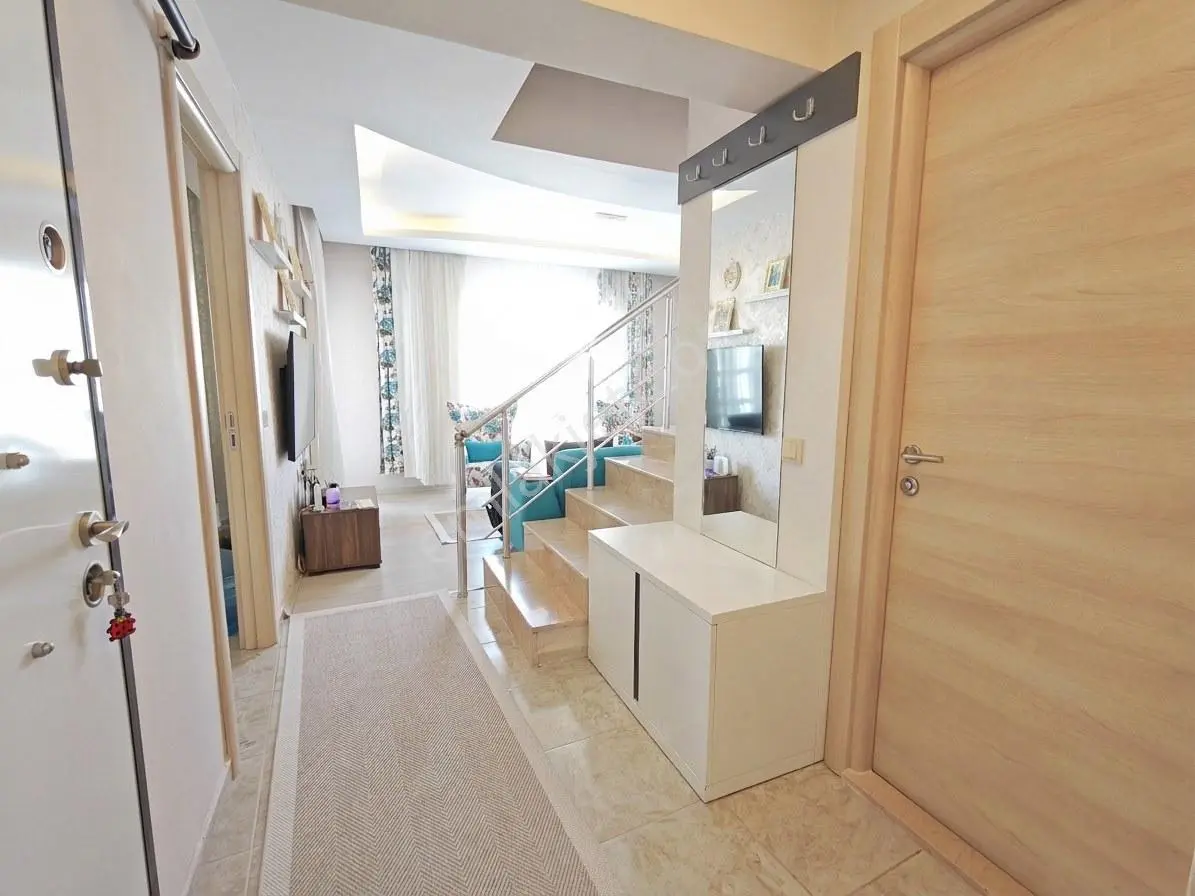 Konak Eşrefpaşa Güneşli Mah. 3+1 Çatı Dubleksı Satılık Daire