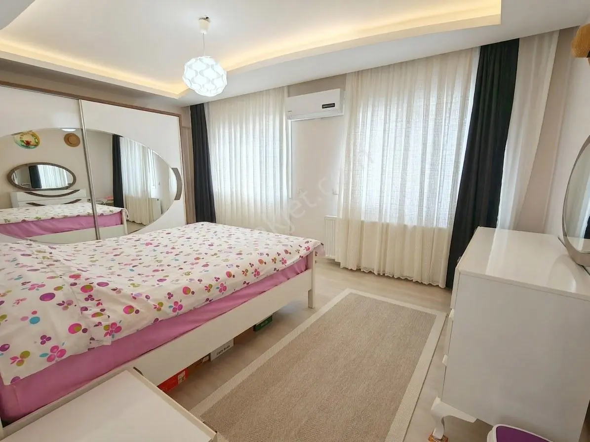 Konak Eşrefpaşa Güneşli Mah. 3+1 Çatı Dubleksı Satılık Daire — fotoğraf 9