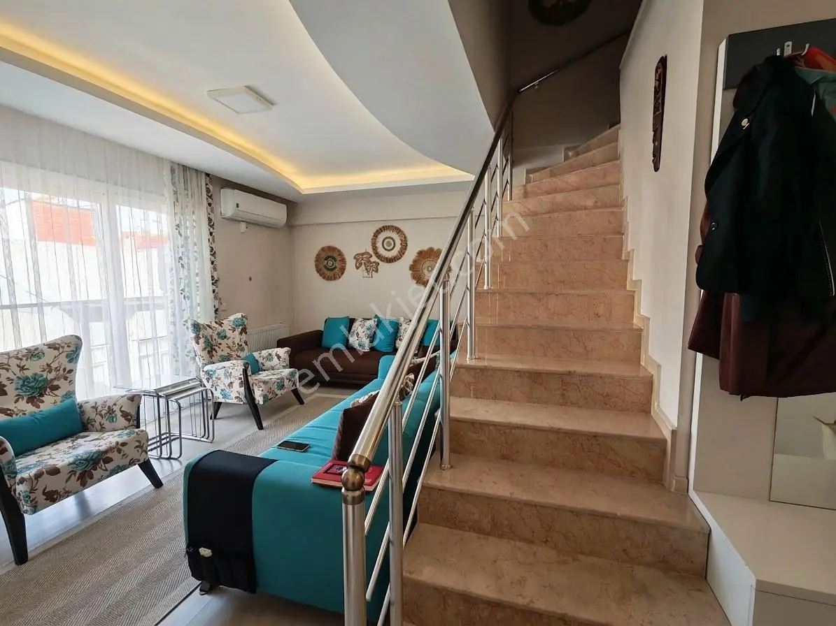Konak Eşrefpaşa Güneşli Mah. 3+1 Çatı Dubleksı Satılık Daire — fotoğraf 12