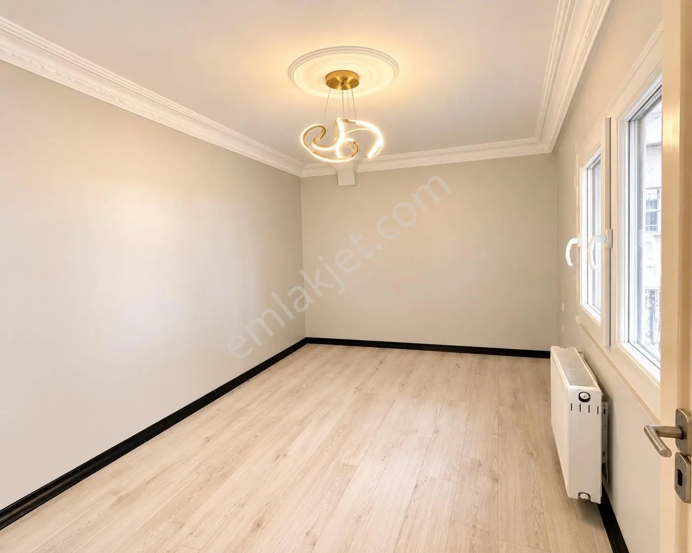 Şans Gayrimenkul'den Sultaniye'de Düz Giriş Emsali 2+1 — fotoğraf 5