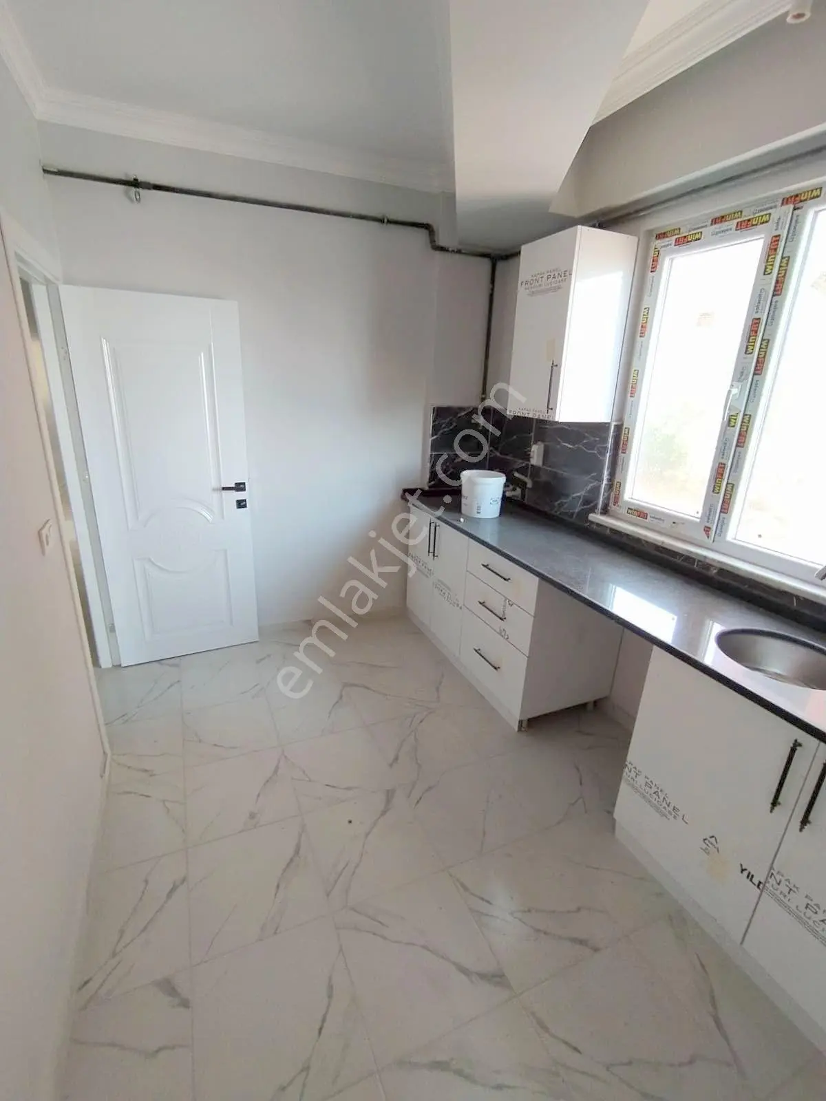 Mertcan'dan Yakacık'ta Orman Ve Adalar Manzaralı Lüks 3+1 İskanlı — fotoğraf 7