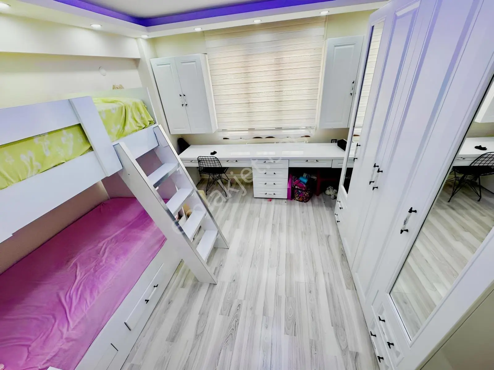Muradiye Mah Satılık 3+1 150m² Ara Kat Daire — fotoğraf 6