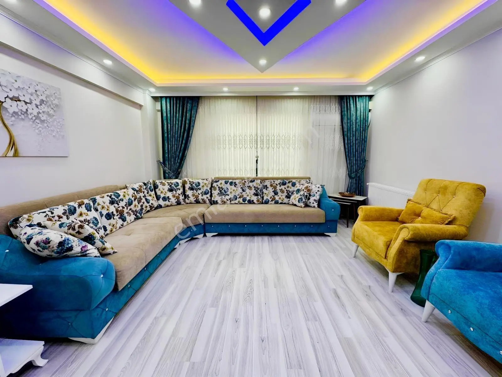 Muradiye Mah Satılık 3+1 150m² Ara Kat Daire — fotoğraf 7