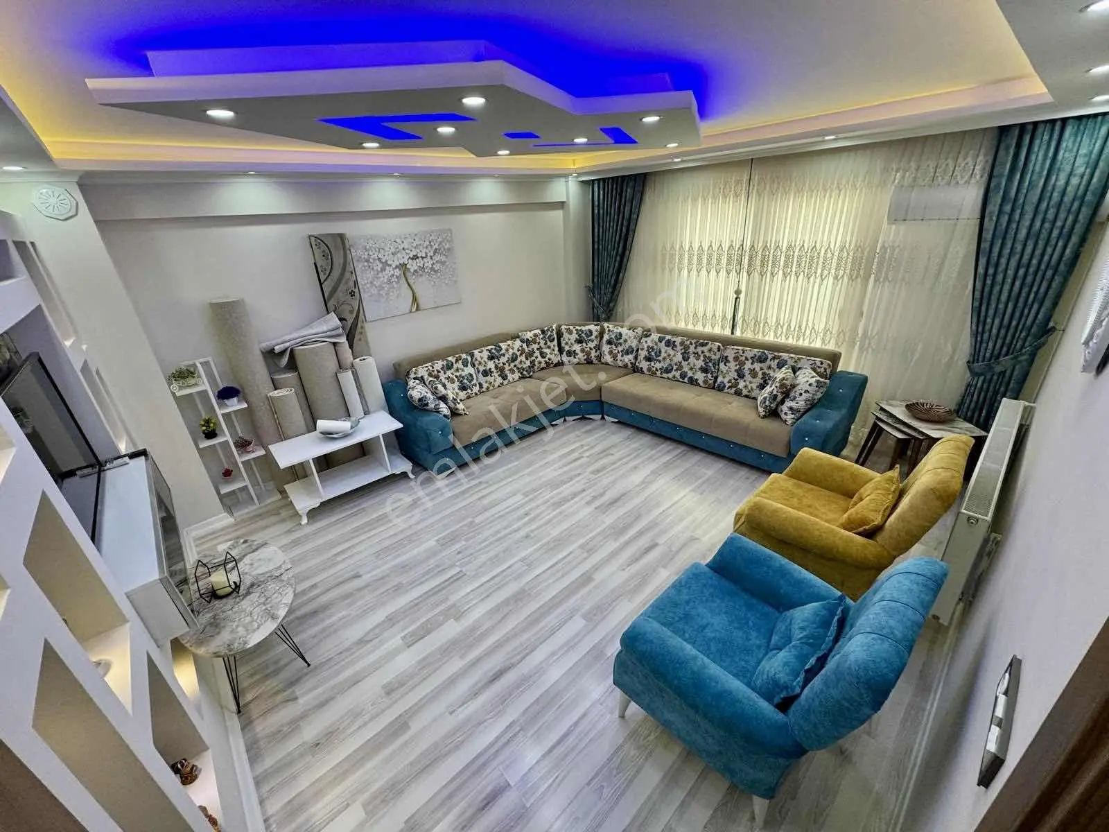 Muradiye Mah Satılık 3+1 150m² Ara Kat Daire — fotoğraf 10