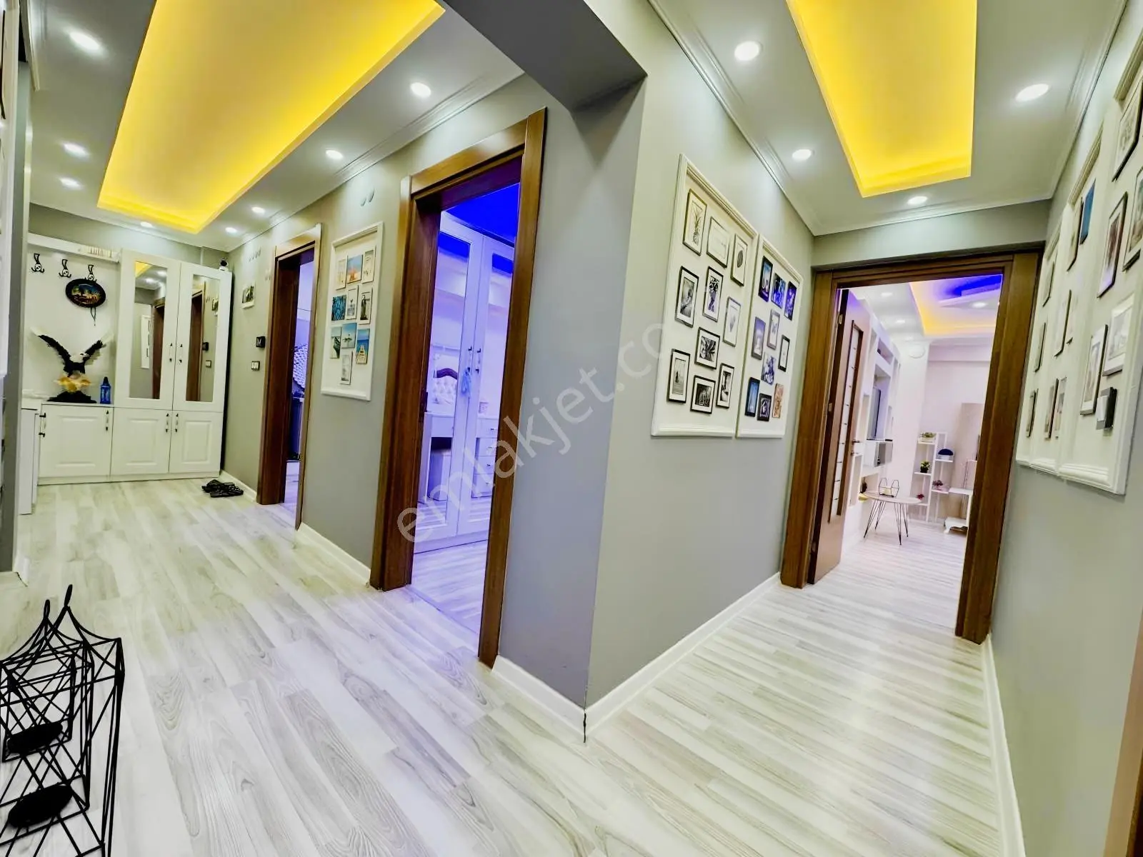 Muradiye Mah Satılık 3+1 150m² Ara Kat Daire — fotoğraf 14