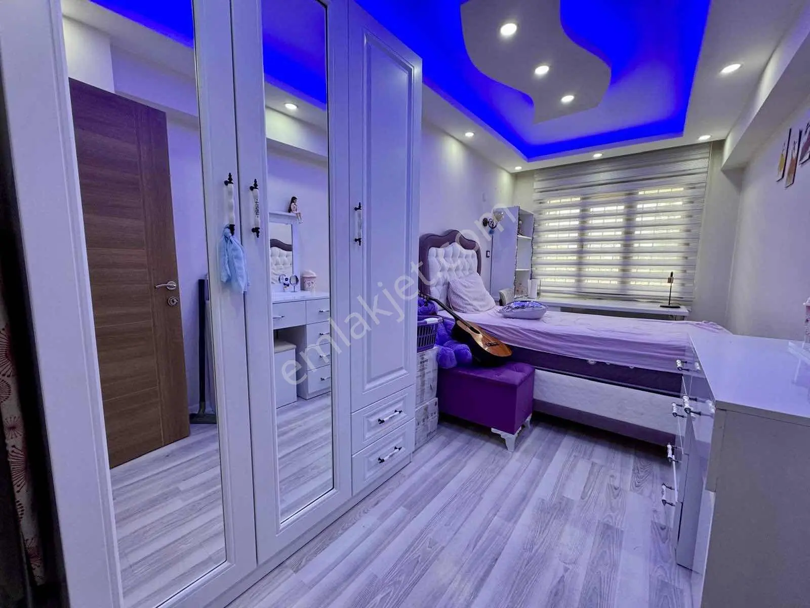Muradiye Mah Satılık 3+1 150m² Ara Kat Daire — fotoğraf 21