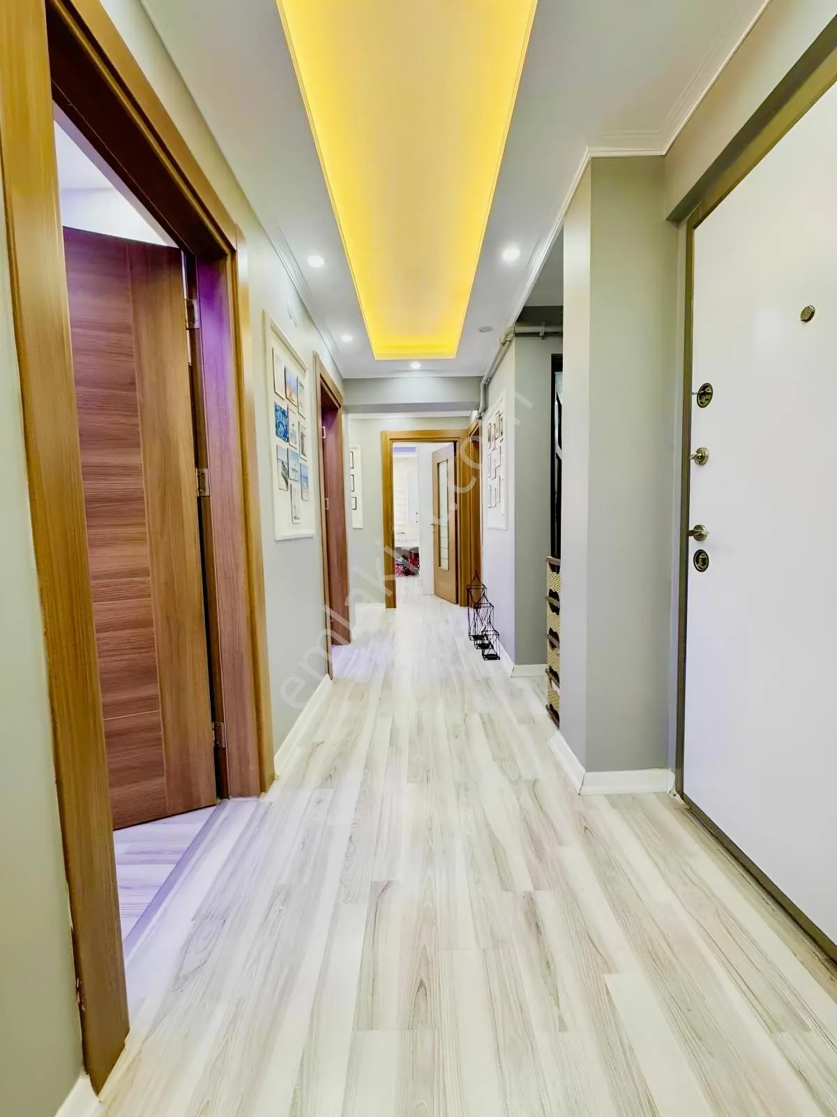 Muradiye Mah Satılık 3+1 150m² Ara Kat Daire — fotoğraf 24
