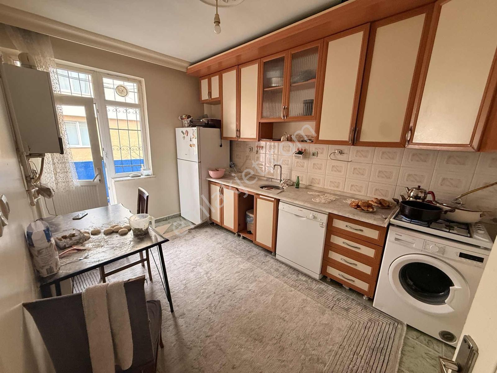Emek Mah. Dilek Cad. Yakını 3+1 135m2 Satılık Daire — fotoğraf 3