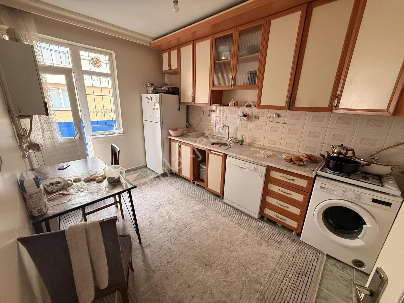 Emek Mah. Dilek Cad. Yakını 3+1 135m2 Satılık Daire — fotoğraf 5