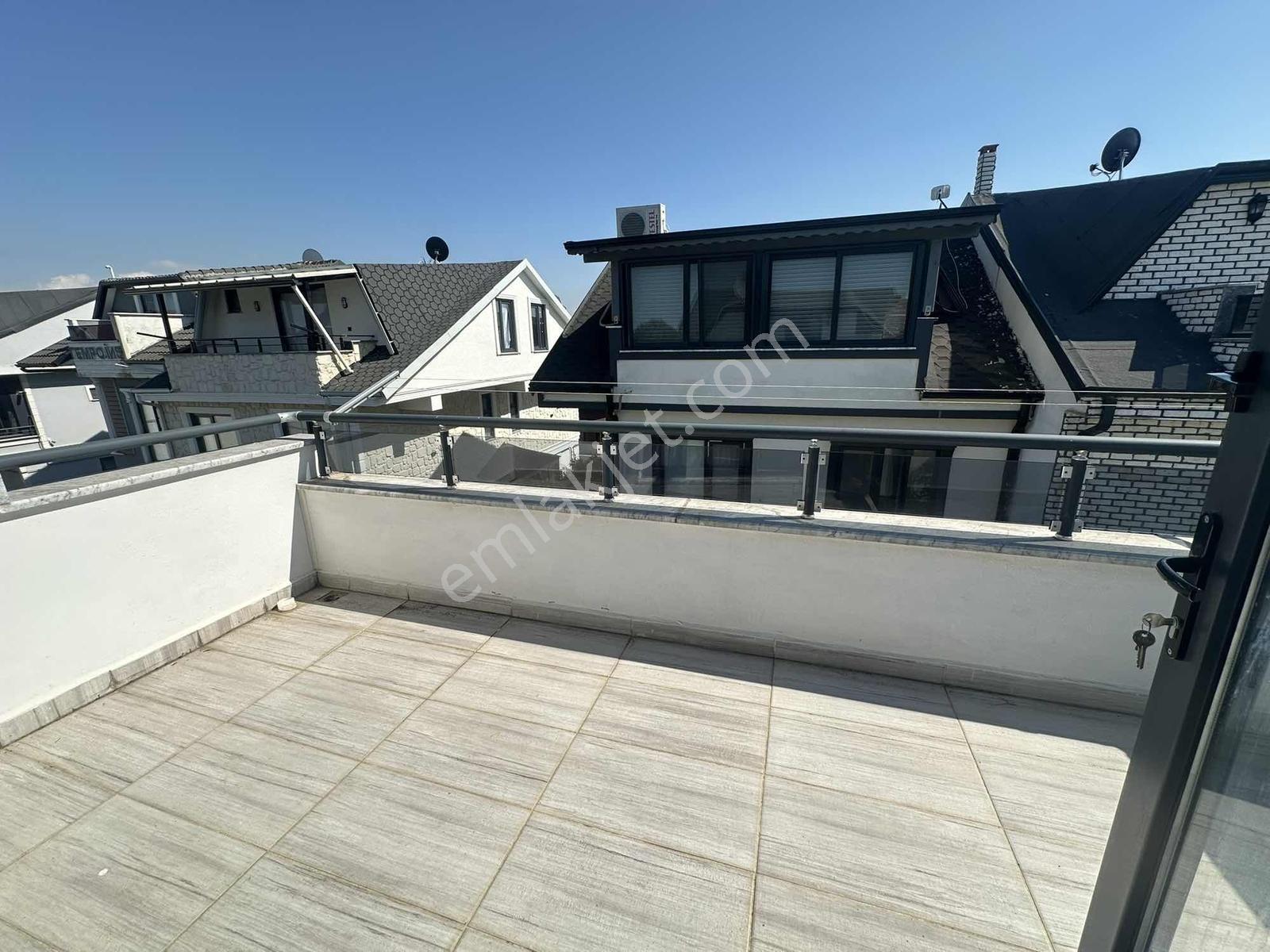 Denize 100 Metre Tam Müstakıl Villa — fotoğraf 23
