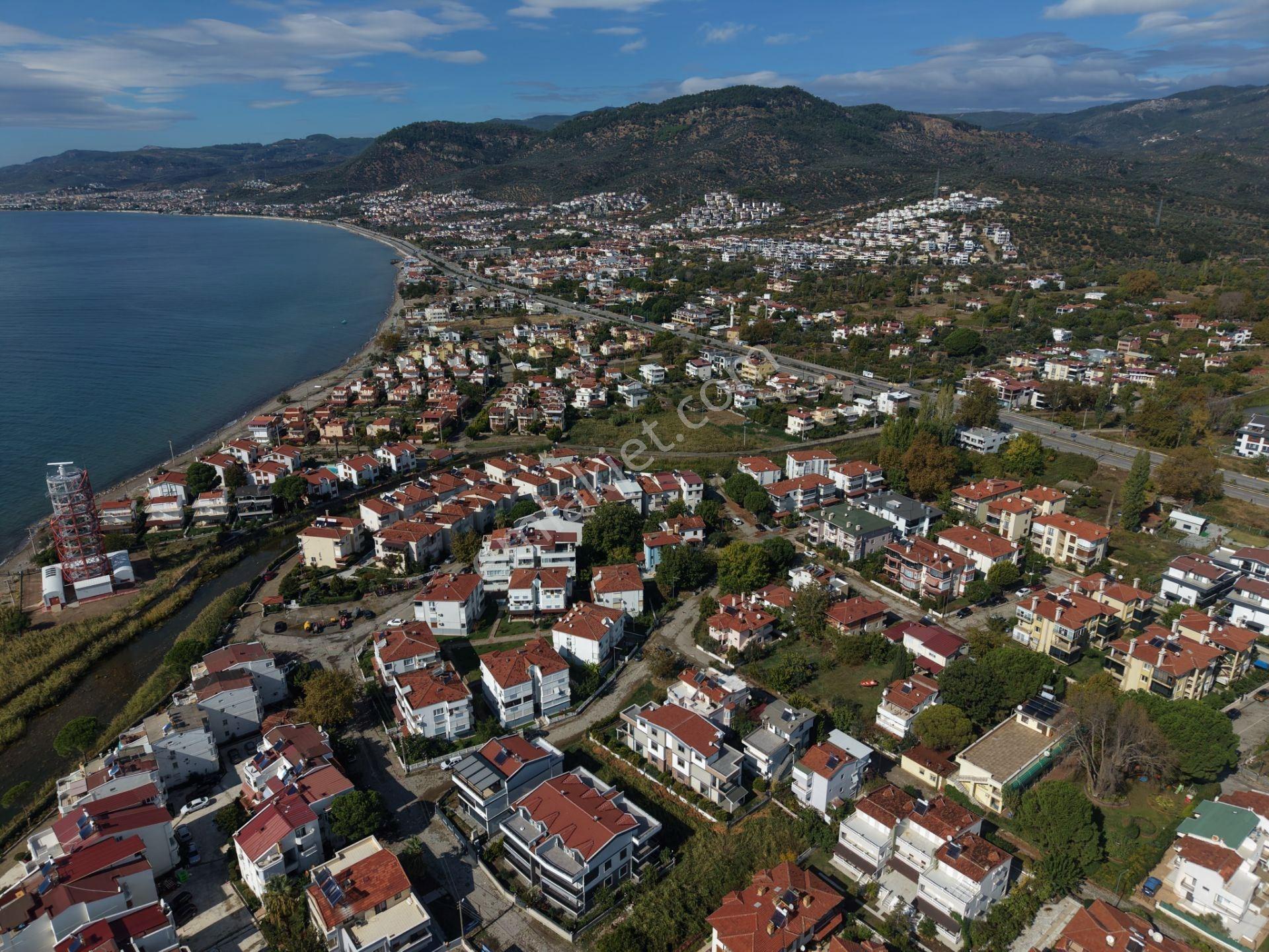 Mera Emlatan Altınoluk Narlıda Denize 50 Metre Bahçeli 4+1 Villa — fotoğraf 6