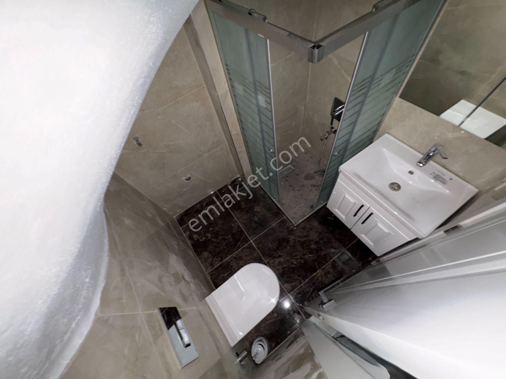 Mera Emlatan Altınoluk Narlıda Denize 50 Metre Bahçeli 4+1 Villa — fotoğraf 22