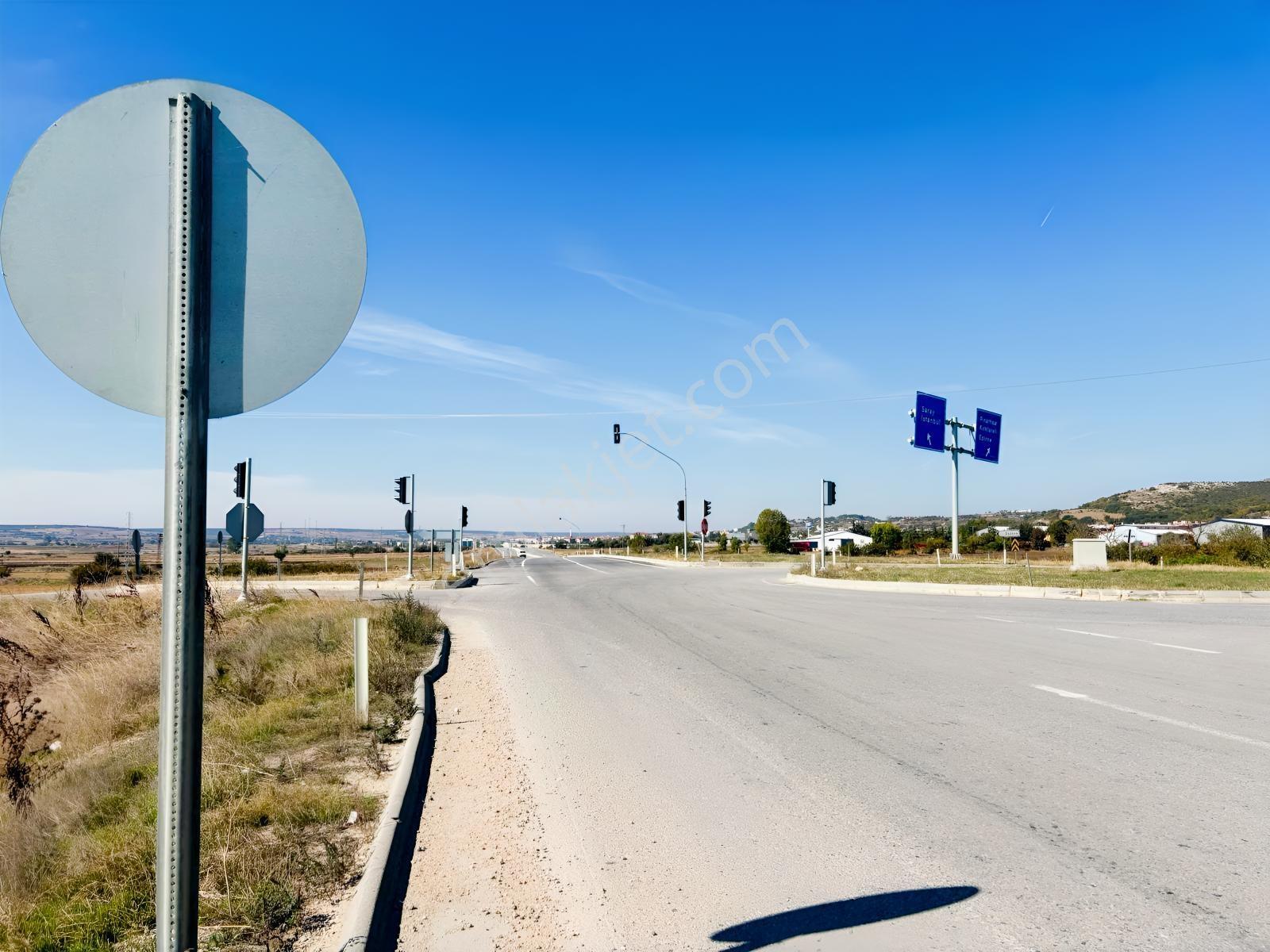 Güven'den Vize'de Tek Tapu 1.840m² Yola Cephe Tarlamız Satılık ! — fotoğraf 12