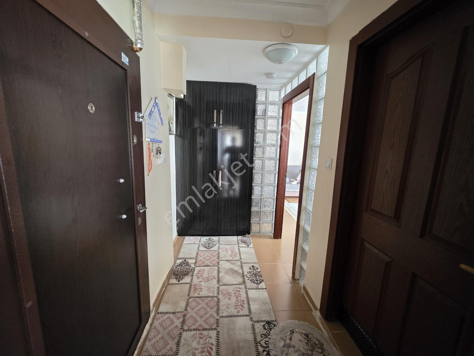 Doğukent Caddesi Yakını Giriş Kat Ters Dubleks 2+1 Daire — fotoğraf 10