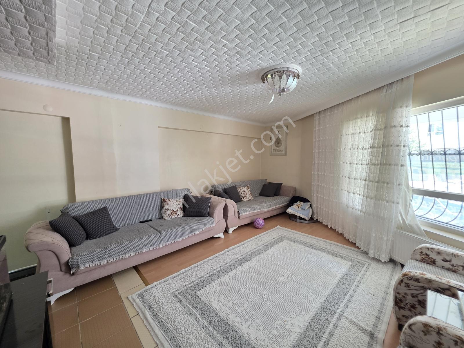Doğukent Caddesi Yakını Giriş Kat Ters Dubleks 2+1 Daire — fotoğraf 12