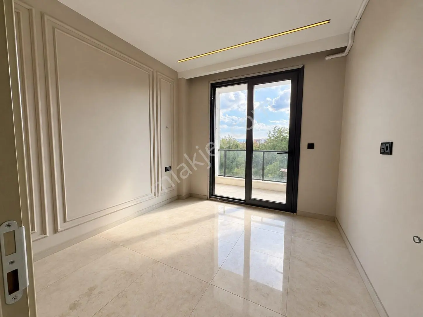 Mera Emlaktan Cennetayağı Mh Y. Isıtmalı Ultralüx 1+1 65m2 Daire — fotoğraf 10