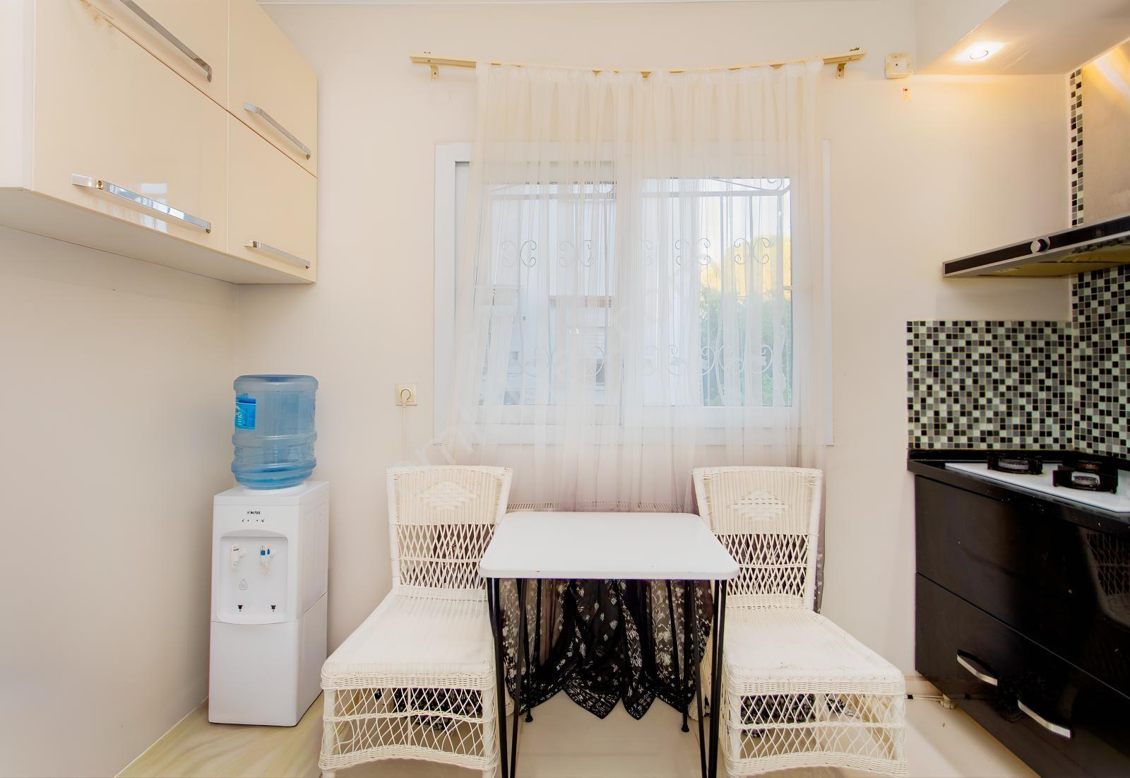 Foça İsmetpaşa Mah. Denize Yakın Satılık 4+1 Tripleks Villa — fotoğraf 16