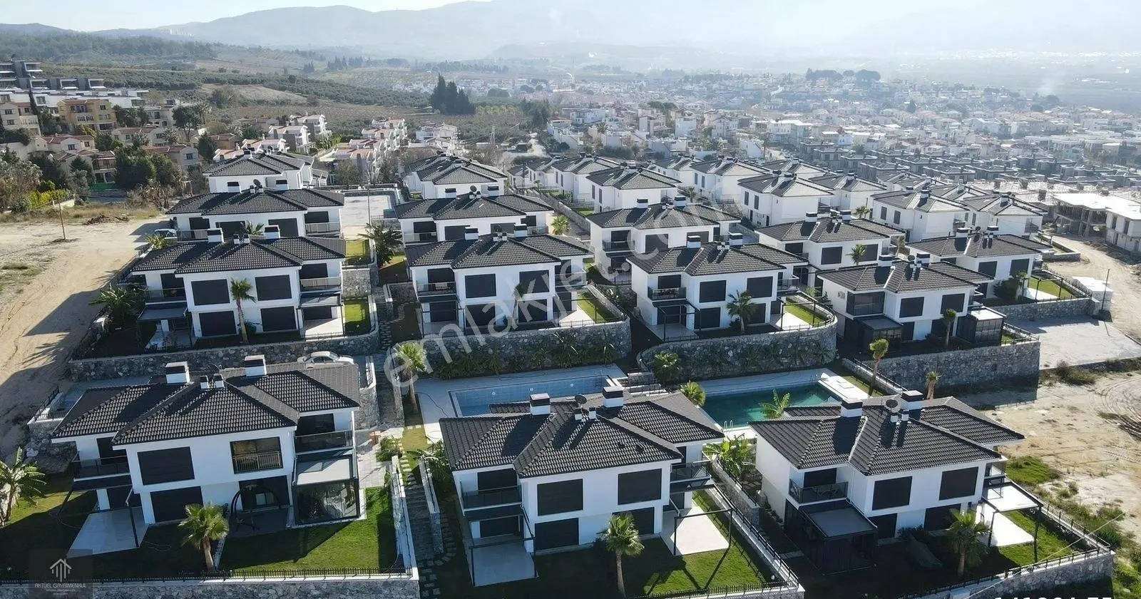 Aydın Kuşadası Soğucak Mah. De 3*+1 Sıfır Oturuma Hazır Villalar — fotoğraf 23