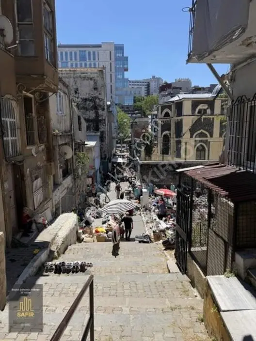 Taksim Dolapdere Komple Bina Yatırım Fırsatı Kira Getiri Yüksek — fotoğraf 2