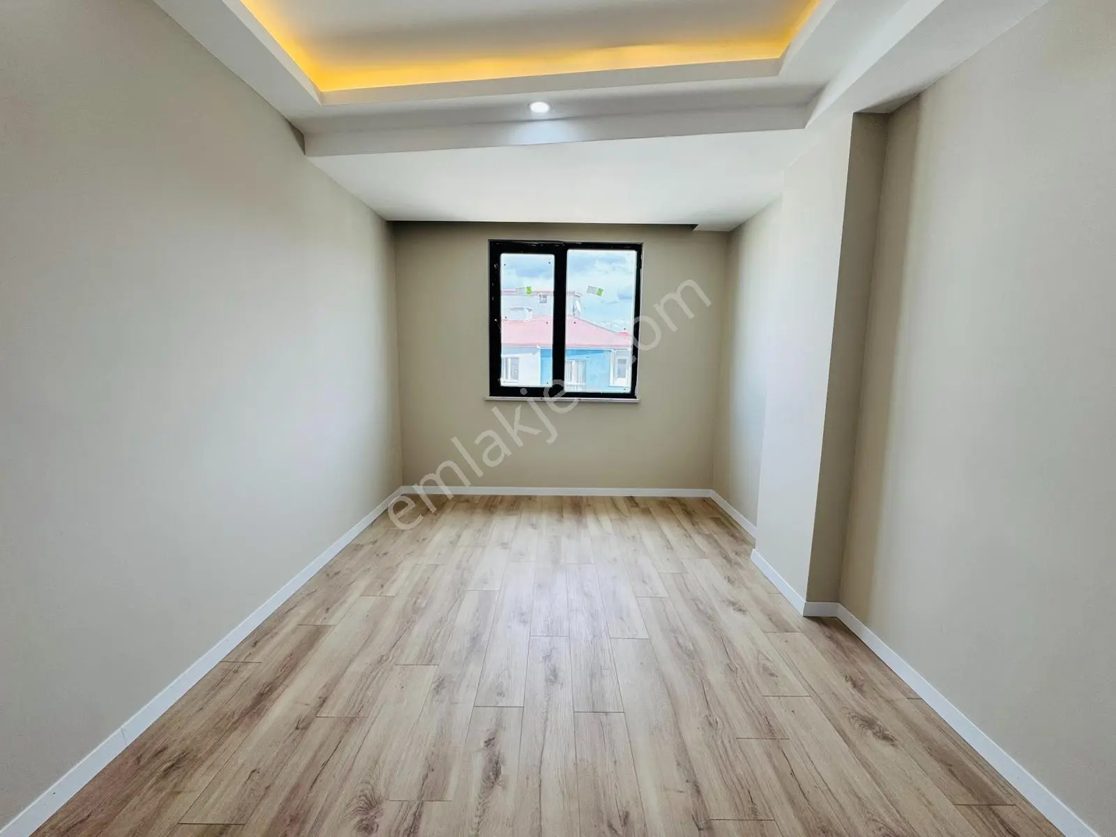 Güven'den Kapaklıda Cam Balkonlu Yerden Isıtmalı Geniş 2+1 Daire — fotoğraf 14