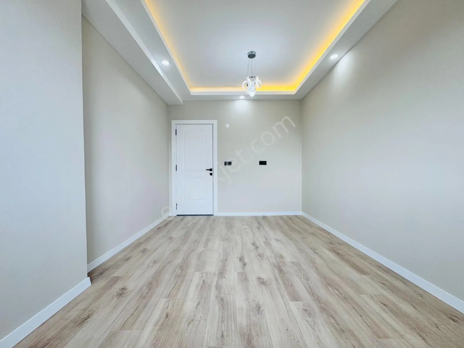 Güven'den Kapaklıda Cam Balkonlu Yerden Isıtmalı Geniş 2+1 Daire — fotoğraf 16
