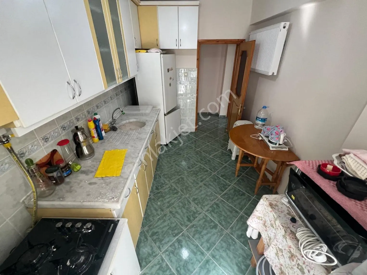 Altnkumda Doğalgazlı Ayrı Mutfaklı Ara Kat Ön Cephe 2+1 Daire — fotoğraf 18