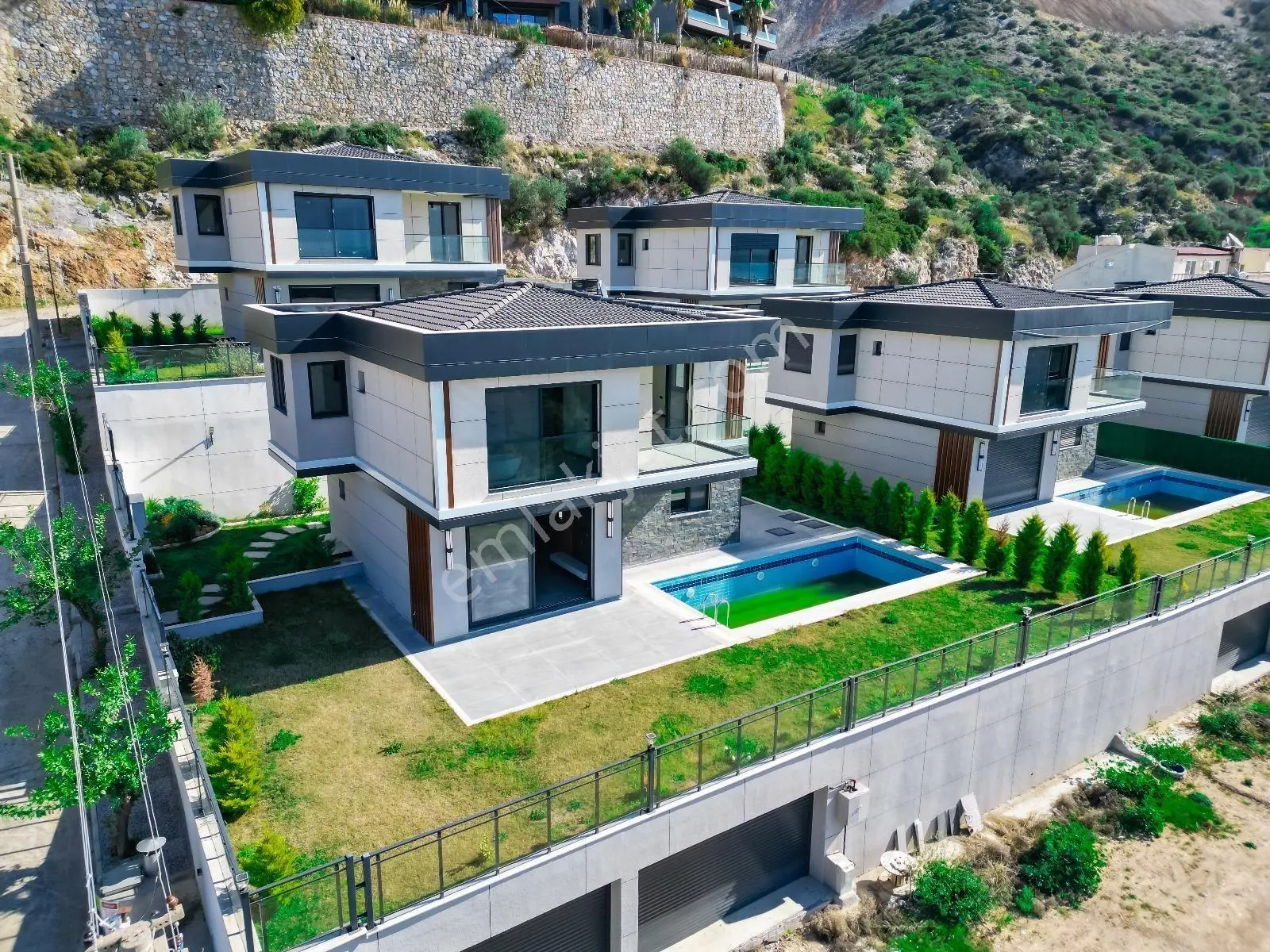 Kuşadası Merkezde Satılık 4+1 — fotoğraf 2