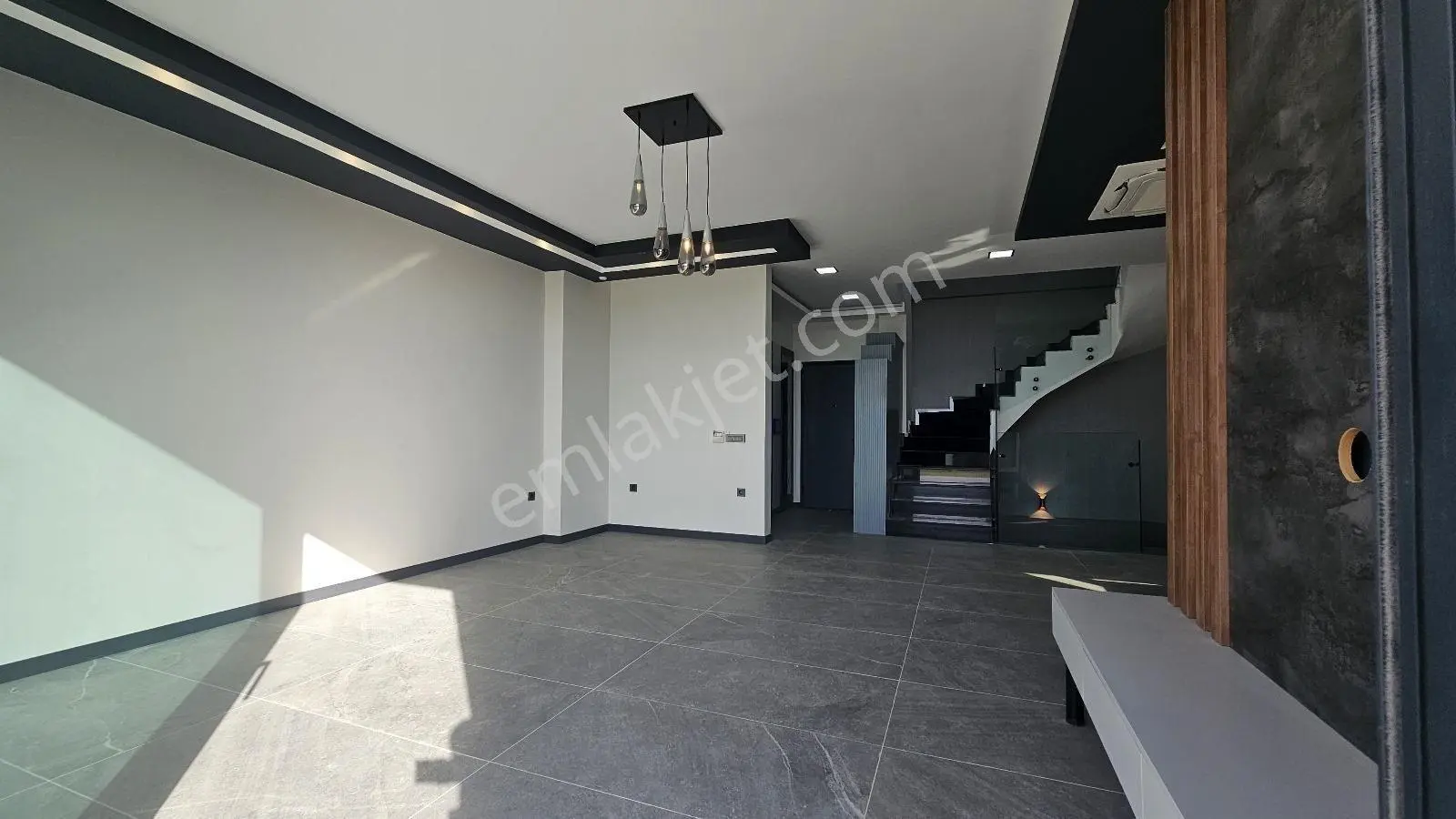 Kuşadası Merkezde Satılık 4+1 — fotoğraf 9
