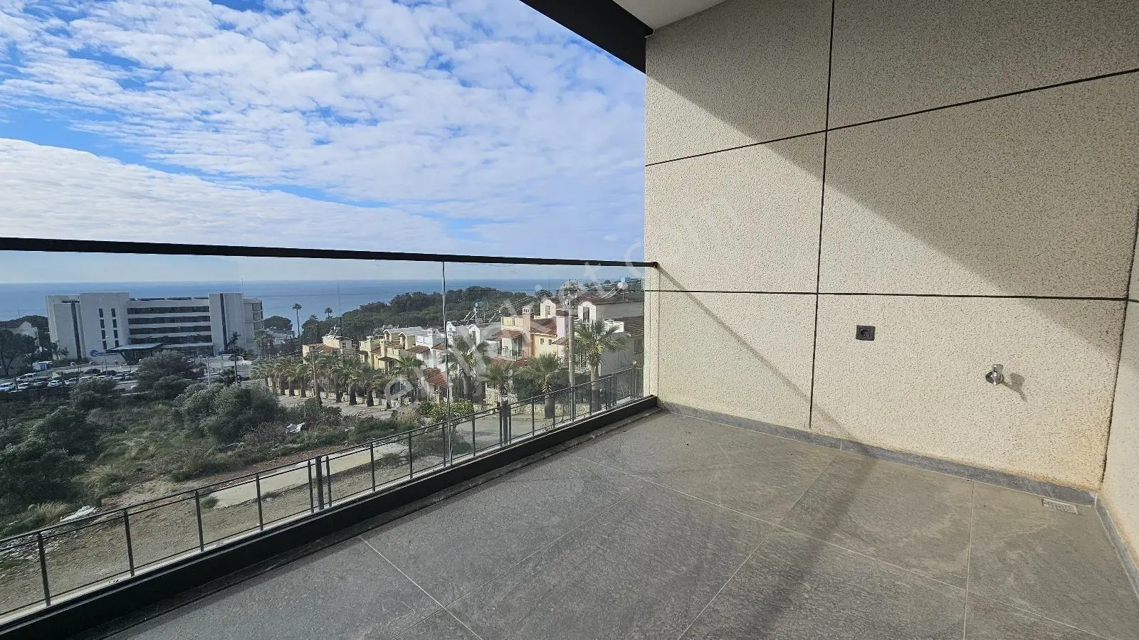 Kuşadası Merkezde Satılık 4+1 — fotoğraf 11