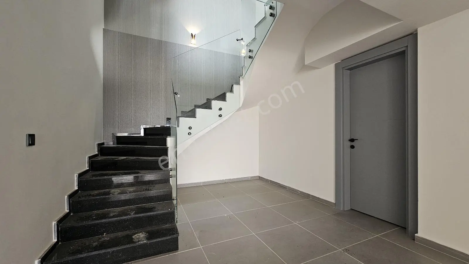 Kuşadası Merkezde Satılık 4+1 — fotoğraf 26