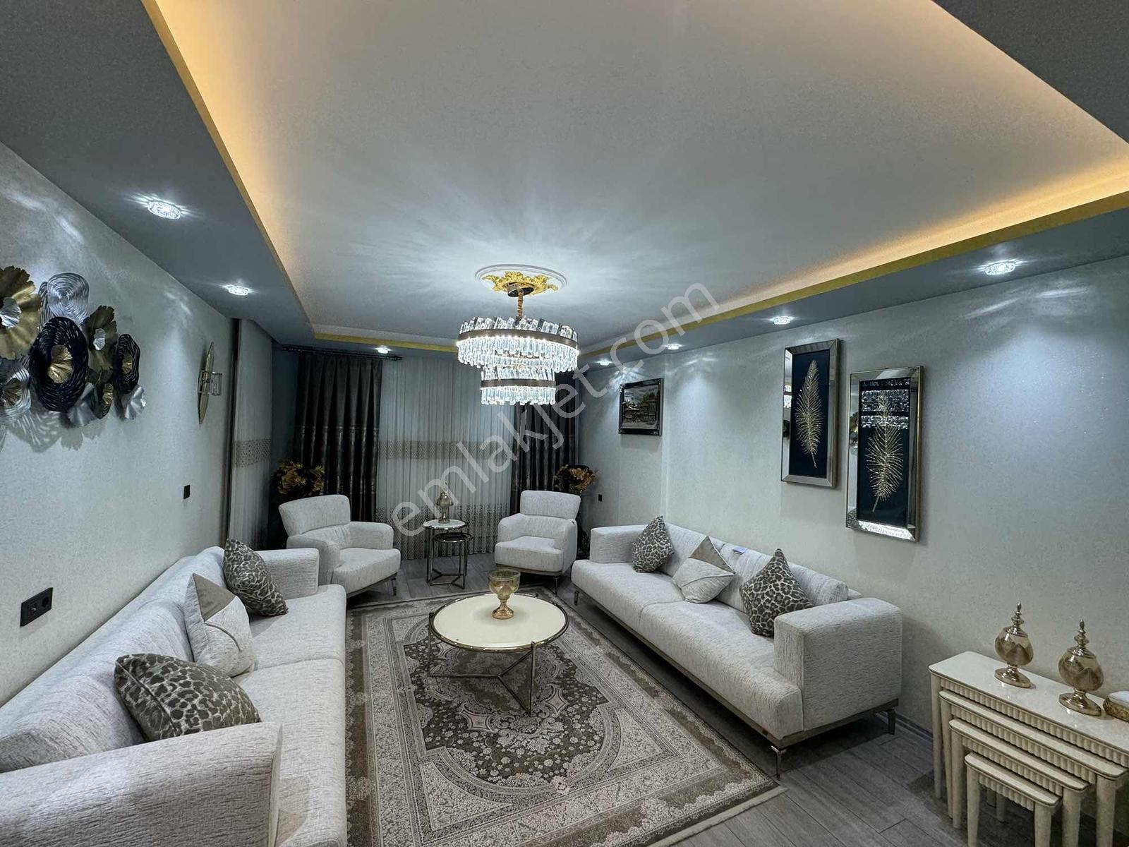 Merkez'de Satılık 4+1 Ultra Lüks Geniş Daire !! — fotoğraf 4