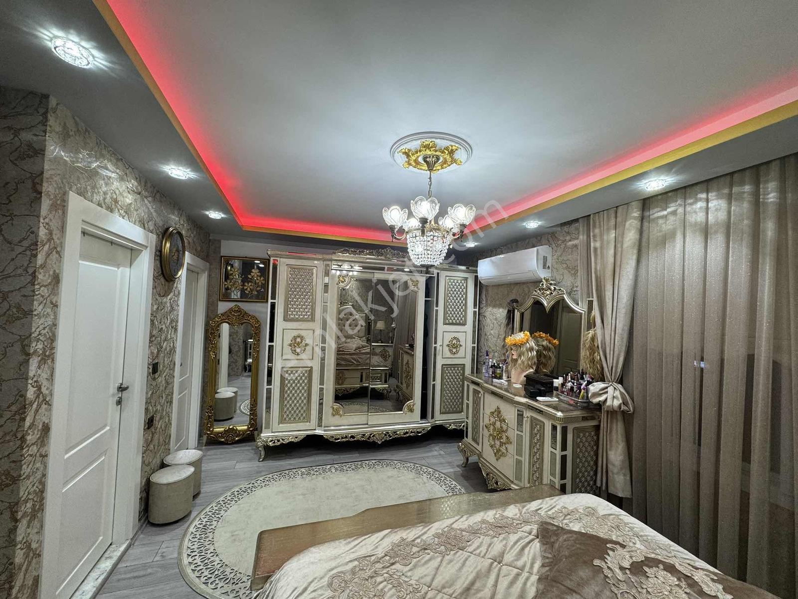 Merkez'de Satılık 4+1 Ultra Lüks Geniş Daire !! — fotoğraf 19