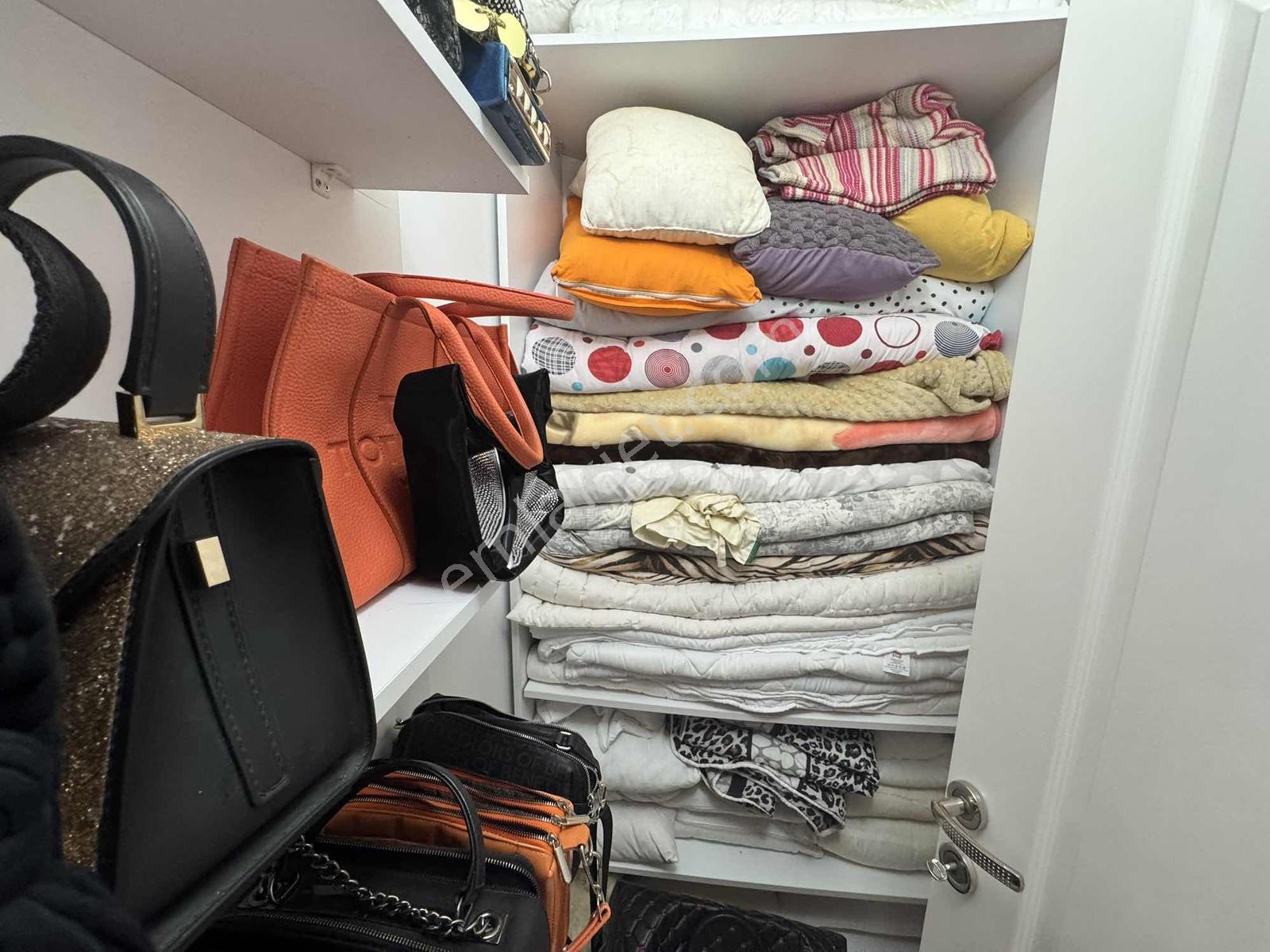 Merkez'de Satılık 4+1 Ultra Lüks Geniş Daire !! — fotoğraf 22