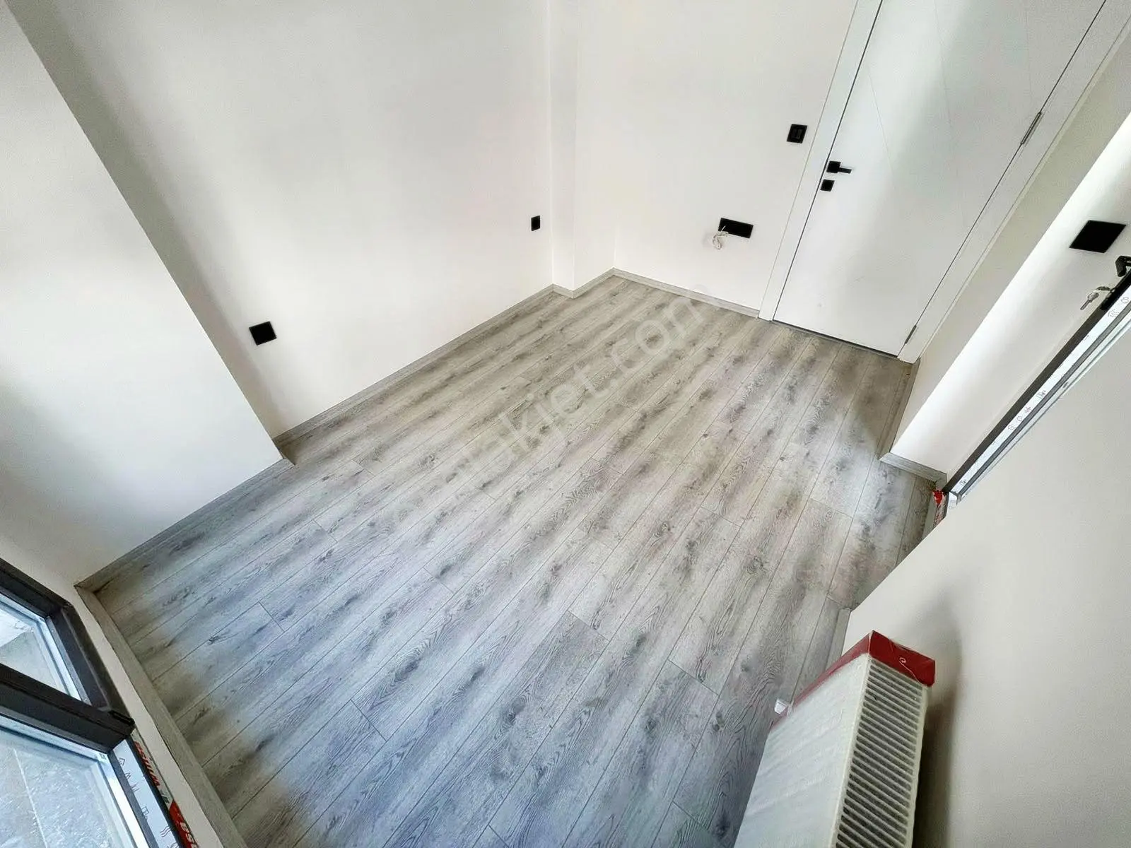 Aktif'ten Akçay'da Satılık Krediye Uygun Yüzme Havuzlu Kapalı Otoparklı Lüx 1+1 Daire — fotoğraf 35
